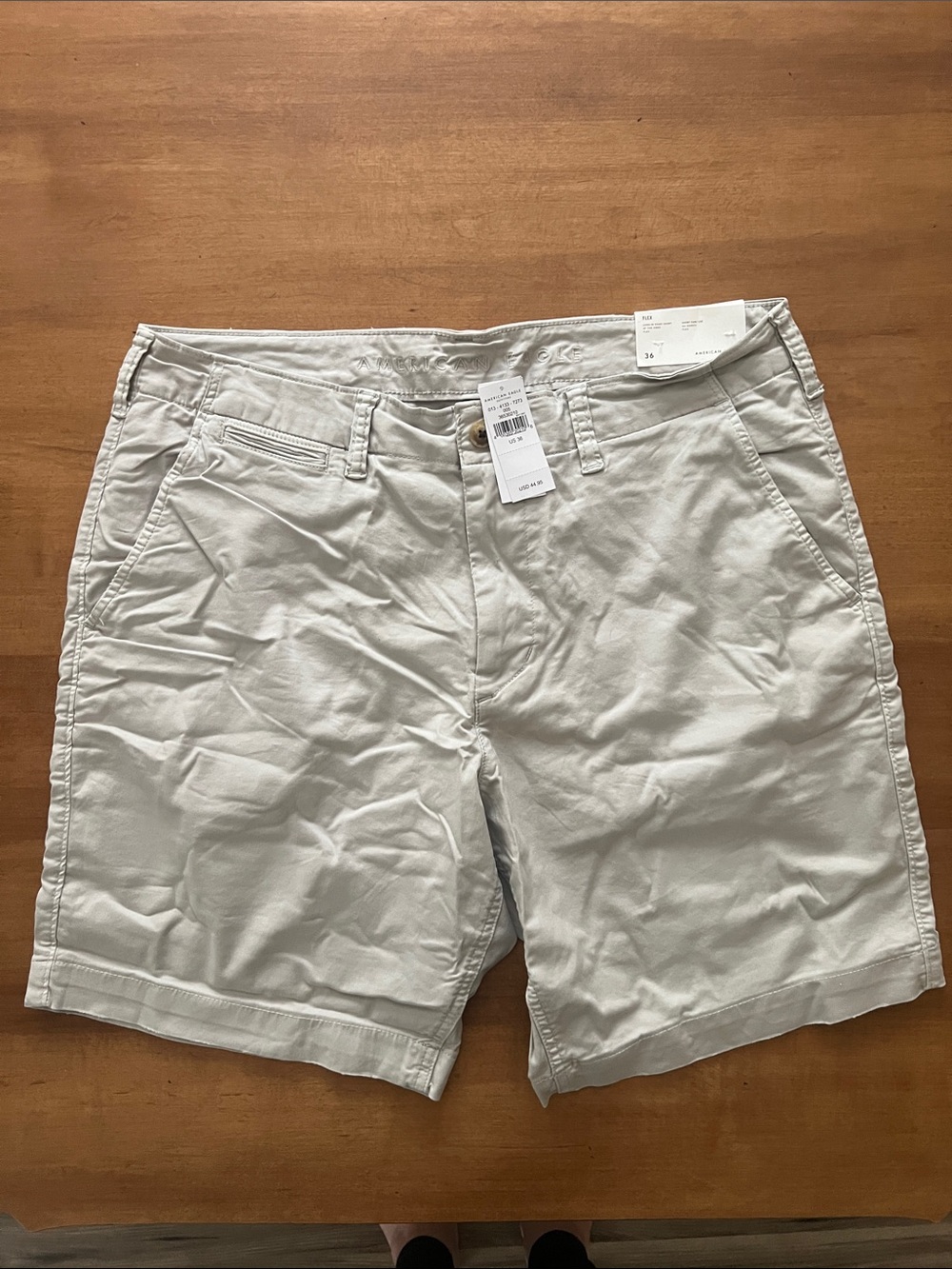 American Eagle Outfitters Men's Light Tan Flat-Front Shorts